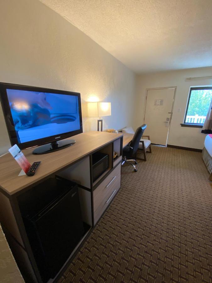 Ramada By Wyndham West Atlantic City Egg Harbor Township Zewnętrze zdjęcie